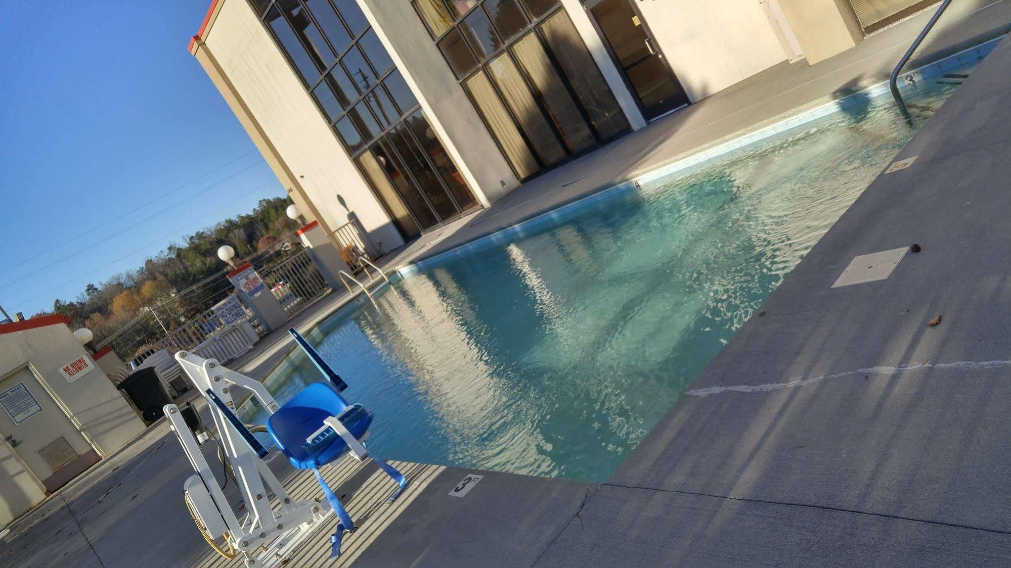 Econo Lodge Newport Exterior foto